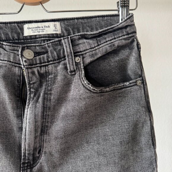 Abercrombie & Fitch Ultra High Rise Ankle Straight Jeans Black Wash Size 27 / 4R - Picture 7 of 16